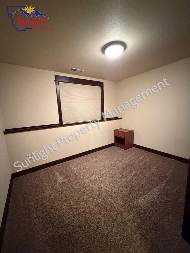 Building Photo - Spacious Country Home with 5 Bedrooms, Movie Room & Stunning Open-Land Views