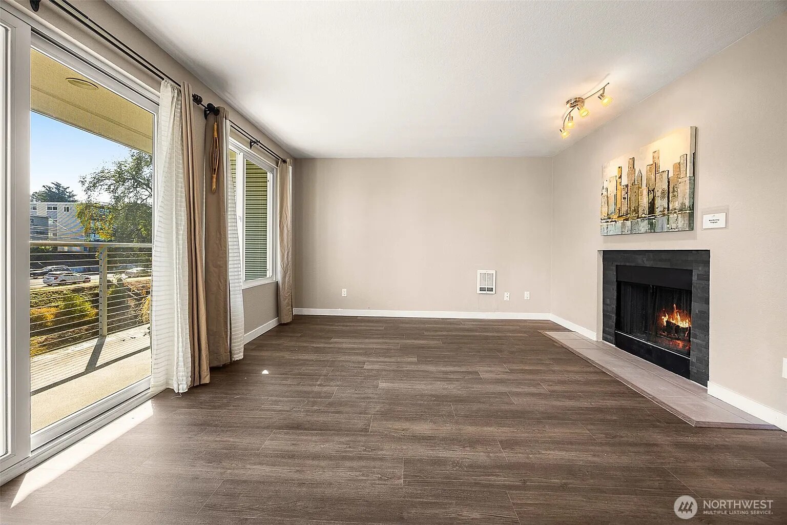 Building Photo - 1311 12th Ave S