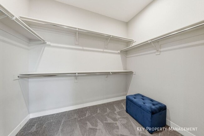 Building Photo - 5 Lilla Rosa St