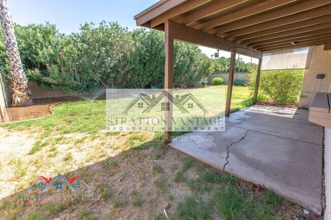 Building Photo - 7911 East Vía de Belleza