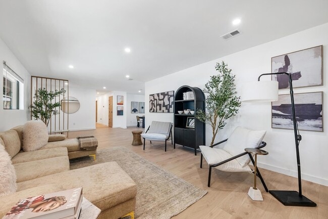 Building Photo - 2607 Pembrook Trail