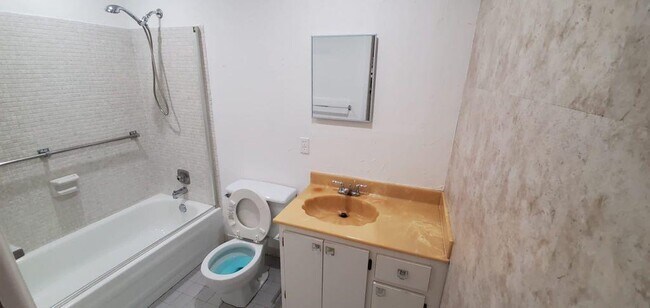 Building Photo - 5725 Fernley Dr E
