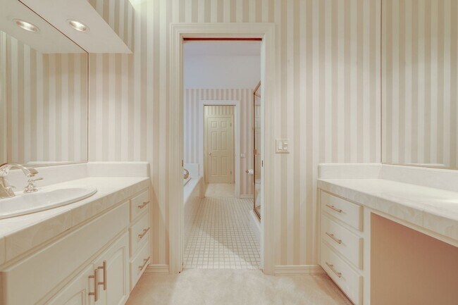 Building Photo - Luxury Custom Home in Folsom with Pool, 3-Car Garage & 4,300+ Sq Ft!