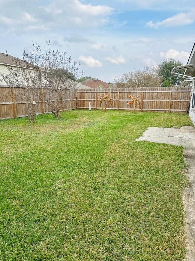 Building Photo - 19238 Anthurium Ct