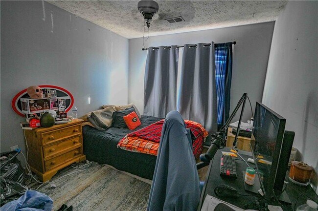 Building Photo - 120 Windcroft Cir NW