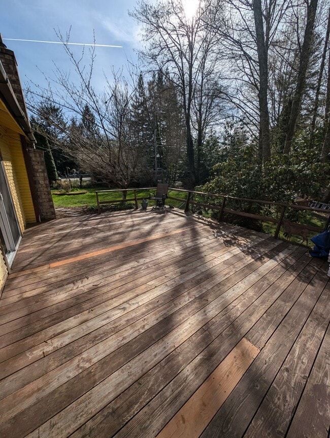 Building Photo - Charming 2 Bed Rental w Bonus Space & Loft! Available Now!