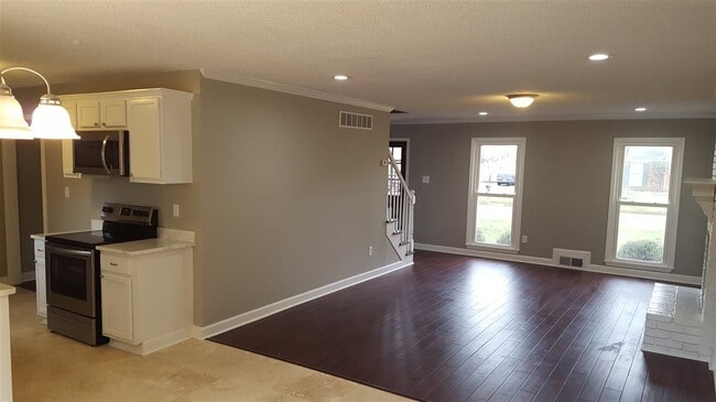 Building Photo - 7472 Dove Field Cove