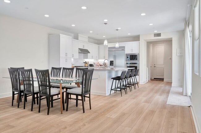 Building Photo - Amazing New Construction House!