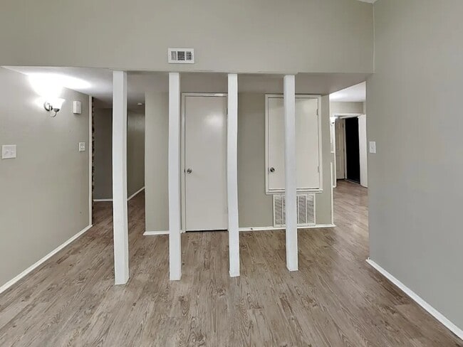 Building Photo - 1513 Coffeyville Trail