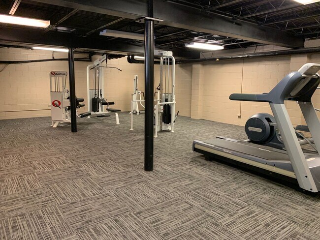 Building Photo - 1BR/1 BA + Bonus Room and balcony in Stadium Village! **Available in January but come see it toda...