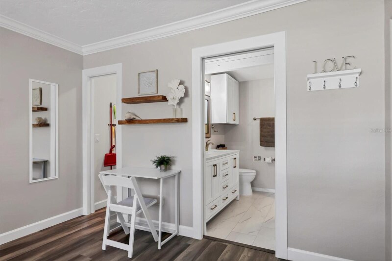 Building Photo - 1711 Marilyn Ave