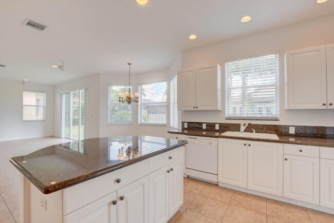 Building Photo - 7553 Greenville Cir