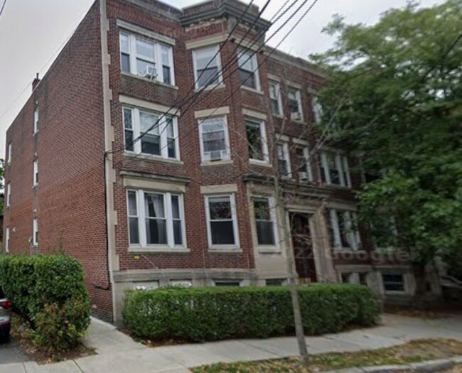 Building Photo - 21 Gibbs St