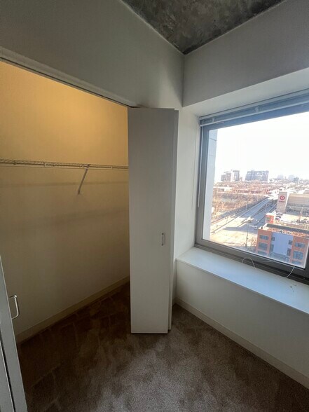 Building Photo - 111 W Polk St