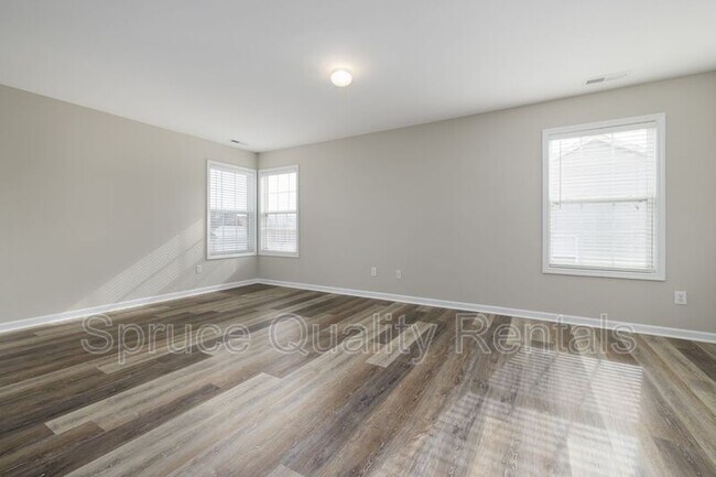 Building Photo - 303 Whitney Ln