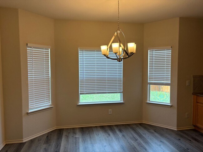 Building Photo - Beautiful home in Town Creek Village - Cibolo