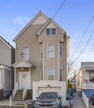 Building Photo - 74 W 7th St