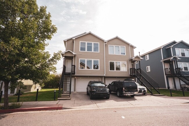 Primary Photo - FULLY GUTTED & RENOVATED 4-Bedroom Condo N...