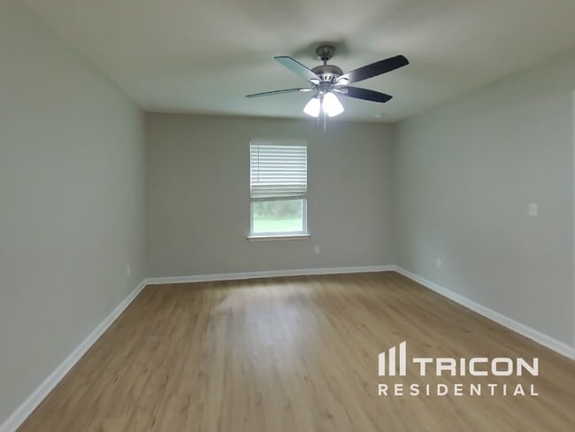 Building Photo - 78611 Rock Ct