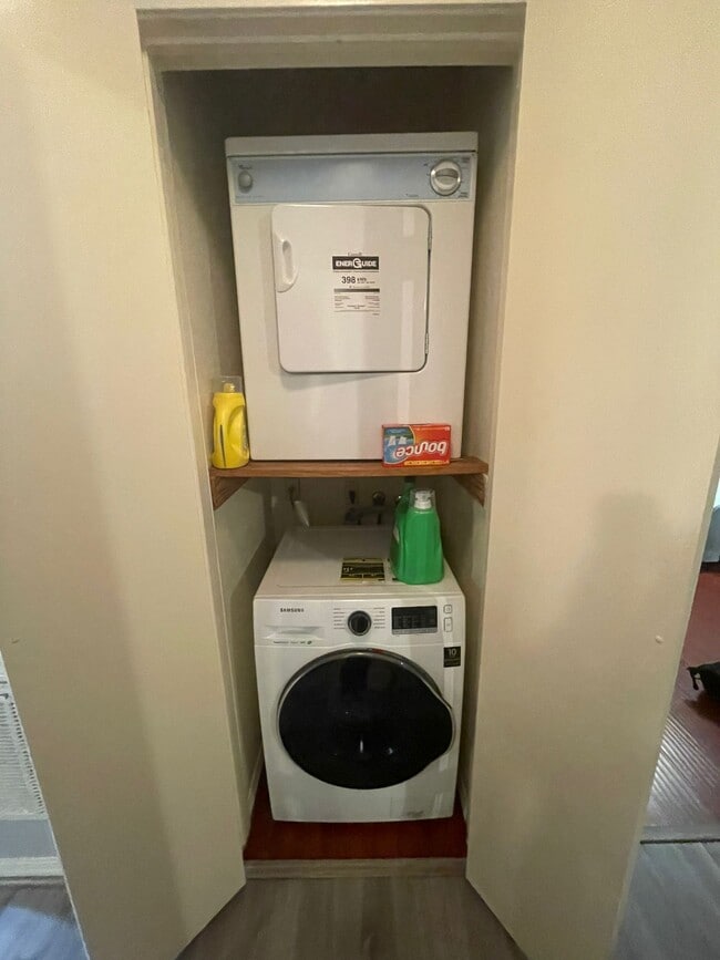 Building Photo - 7950 N Stadium Dr