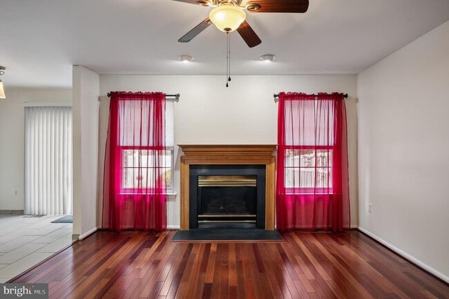 Building Photo - 67 Hearthstone Ln