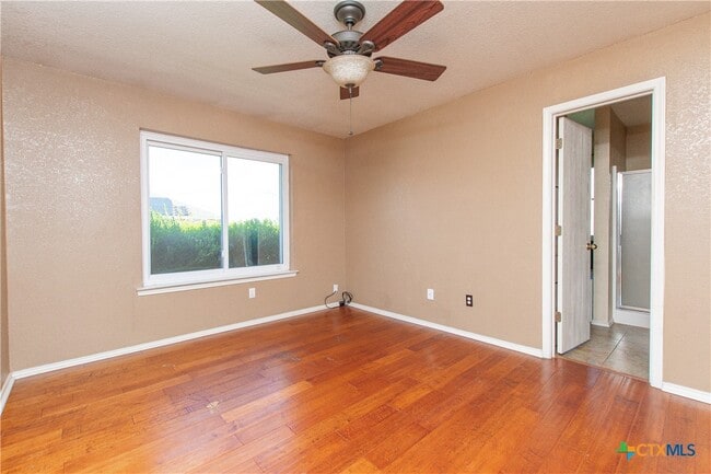 Building Photo - 4001 Kali Dr