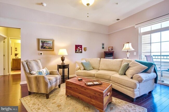 Building Photo - 8609 Wintergreen Ct
