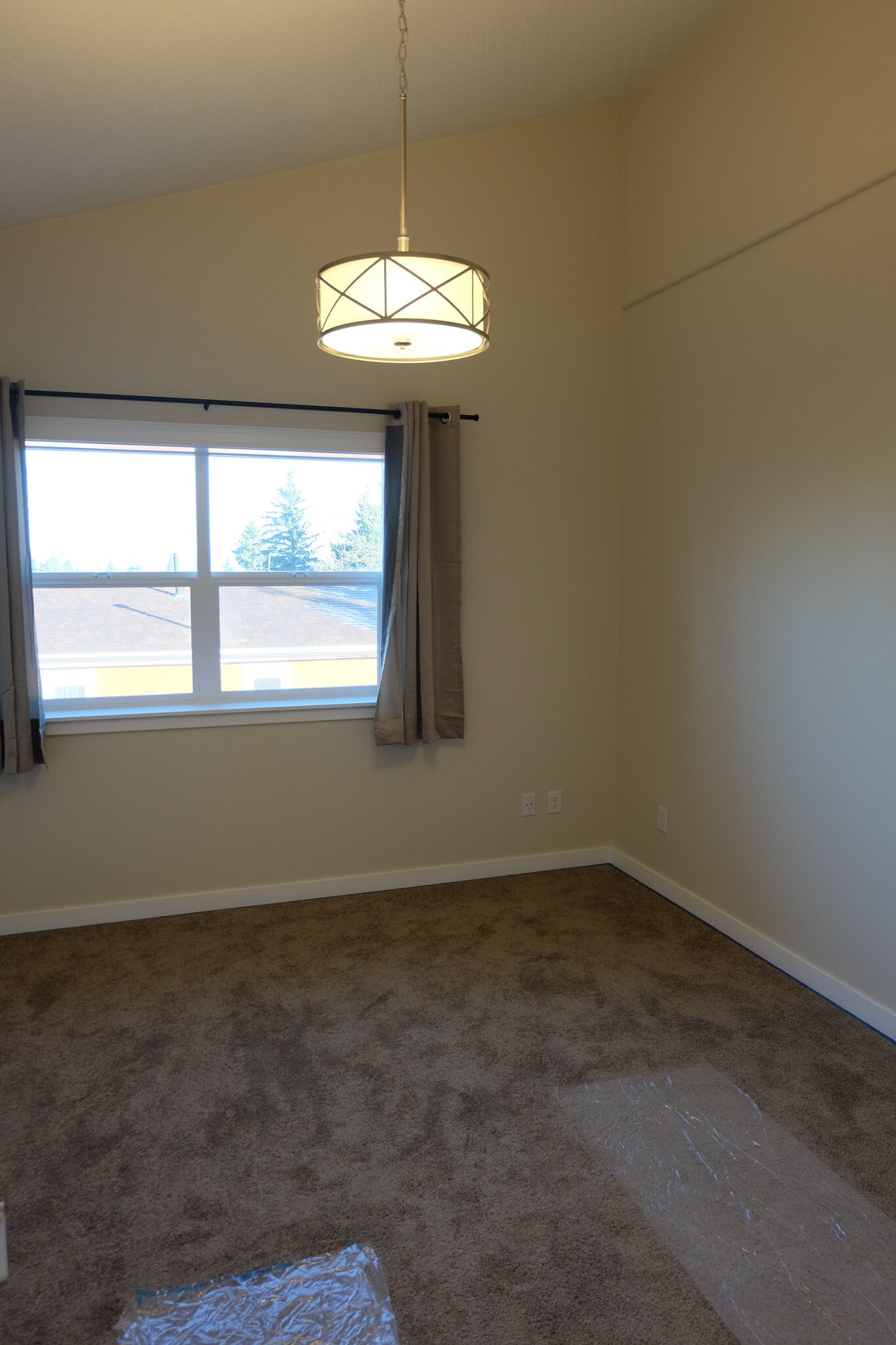 Building Photo - 5883 NE Failing St