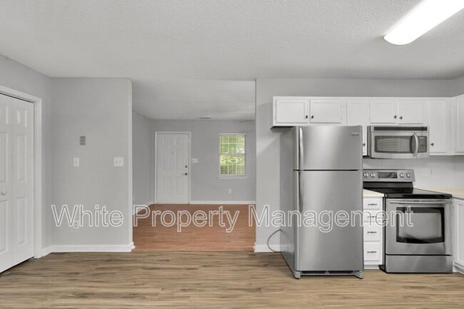 Building Photo - 3501 Sassafras Trail