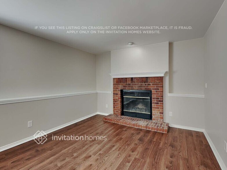 Building Photo - 5175 Paradox Dr