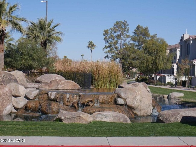 Building Photo - 4077 S Sabrina Dr