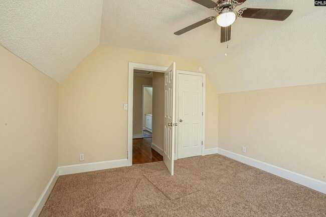 Building Photo - Charming 3-Bedroom Home in the Heart of Rosewood – Available July 2026!