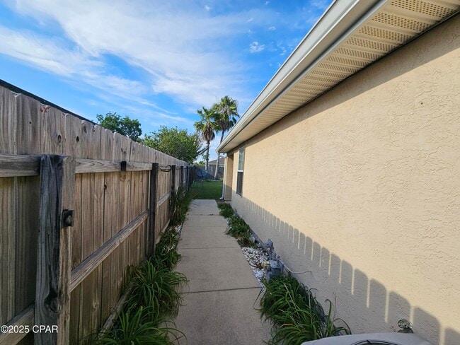 Building Photo - 2805 Gwendolen Ct