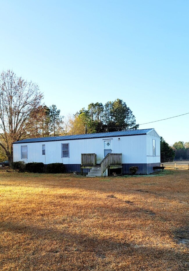 Building Photo - 5941 Antioch Rd