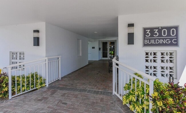 Building Photo - 3300 S Ocean Blvd