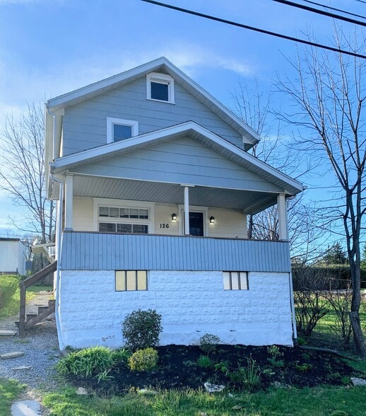 Building Photo - 126 E Caroline Ave