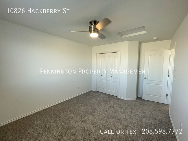 Building Photo - 10826 Hackberry St