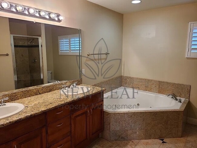 Building Photo - 49 Terracina Blvd