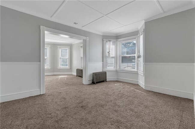 Building Photo - 244 Paradis Ave