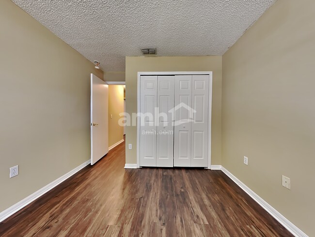 Building Photo - 9127 Mt Arlington Ct