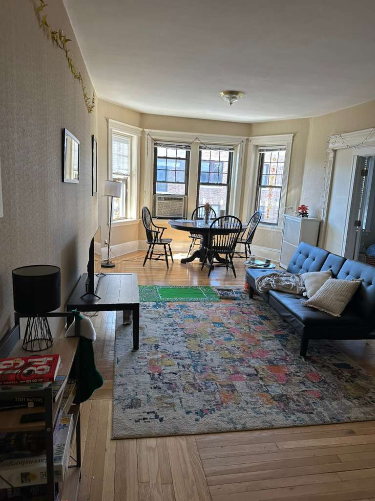 Building Photo - 12 Saint Paul St