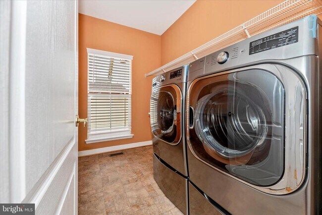 Building Photo - 3907 Braveheart Cir