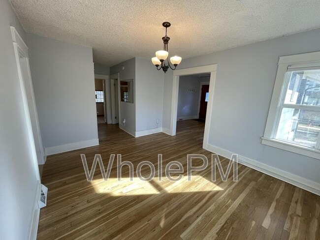 Building Photo - 4909 Beach Ct