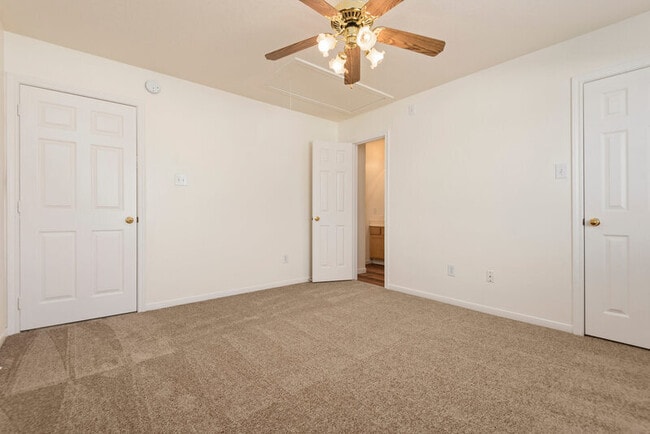 Building Photo - 2103 Aruba Calle