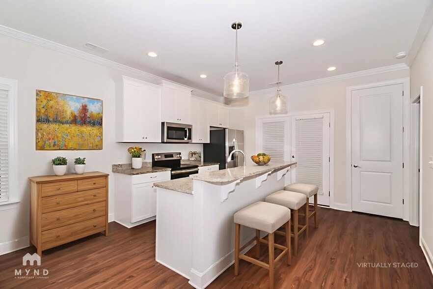 Building Photo - 3024 Stirling Dr