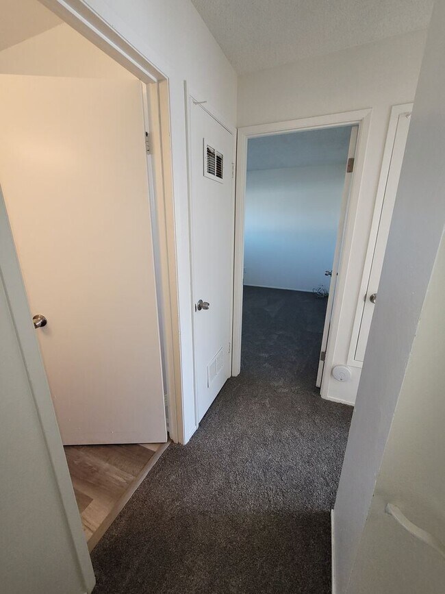Building Photo - 2 br, 2 bath House - 7734 La Mancha Way