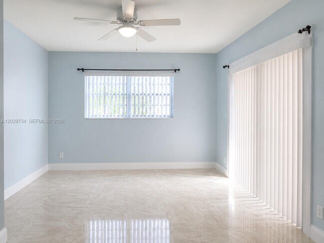 Building Photo - 22384 Palomita Dr