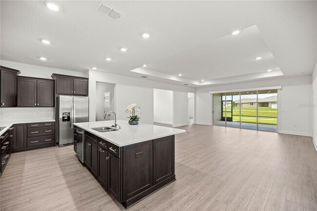 Building Photo - 5711 SW 78th Ave Rd