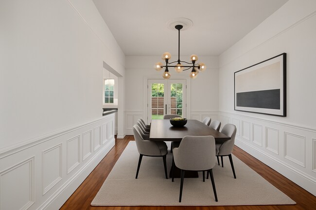 Building Photo - 282 Eureka St