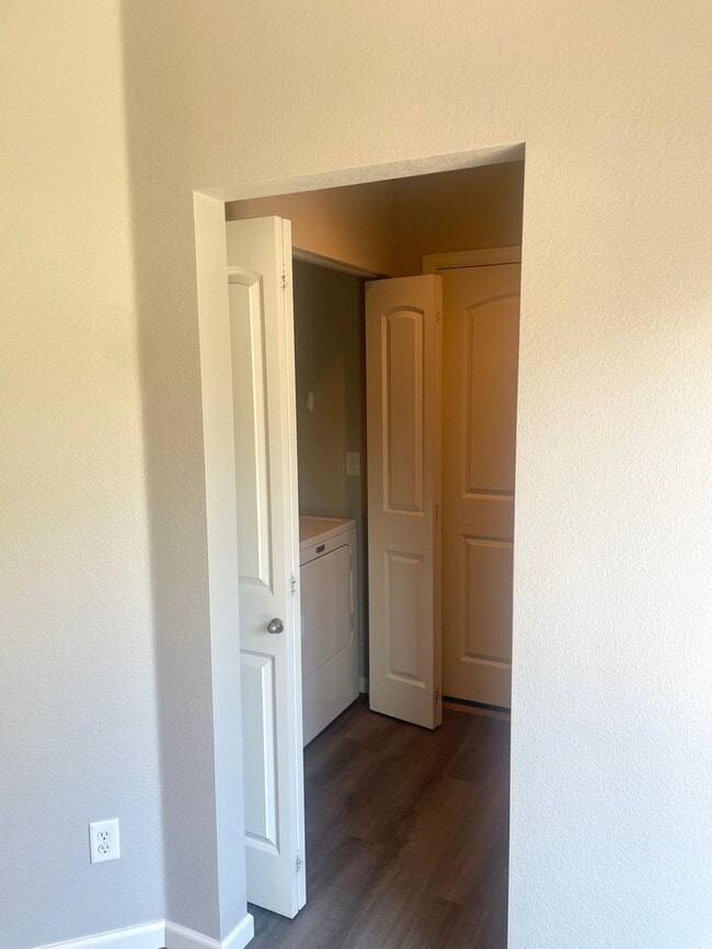 Building Photo - 24708 E Layton Pl